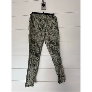 The Porter Collective Women’s Small Green Patterned Pull On Pants Ankle